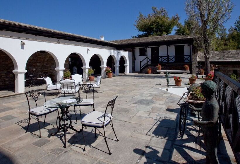 استراحتگاه Porto Carras Villa Galini