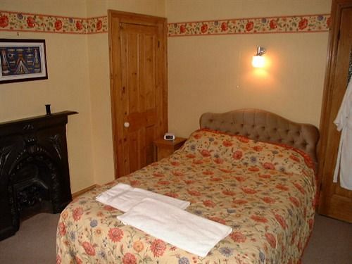 Отель Alpine Villa Guest House