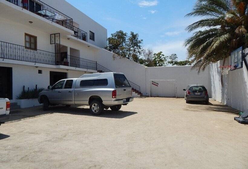 هتل Cabo Cush