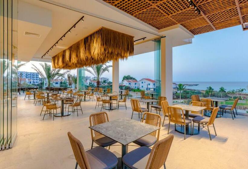 هتل Cavo Zoe Seaside