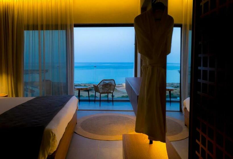 هتل Cavo Zoe Seaside