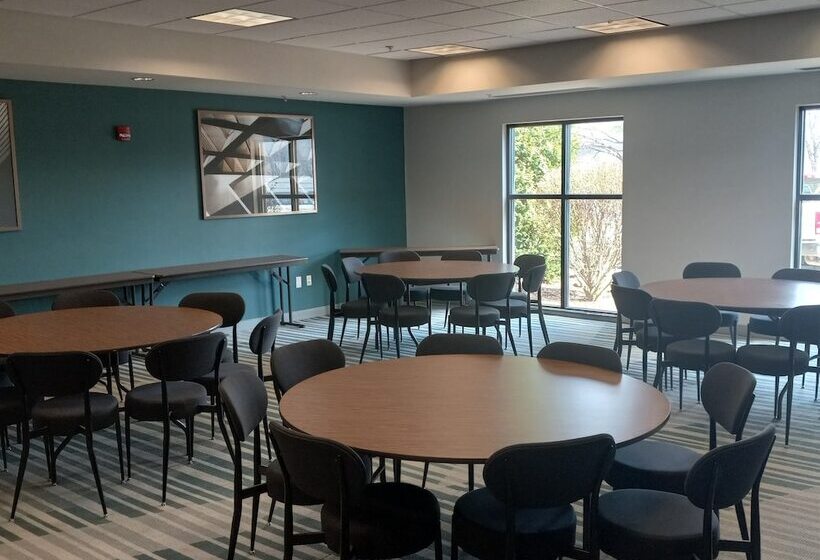 ホテル Comfort Inn & Suites