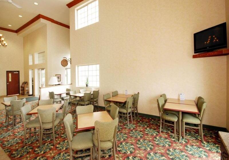 酒店 Comfort Suites At Par 4 Resort