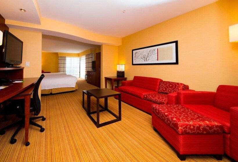 هتل Courtyard Warner Robins