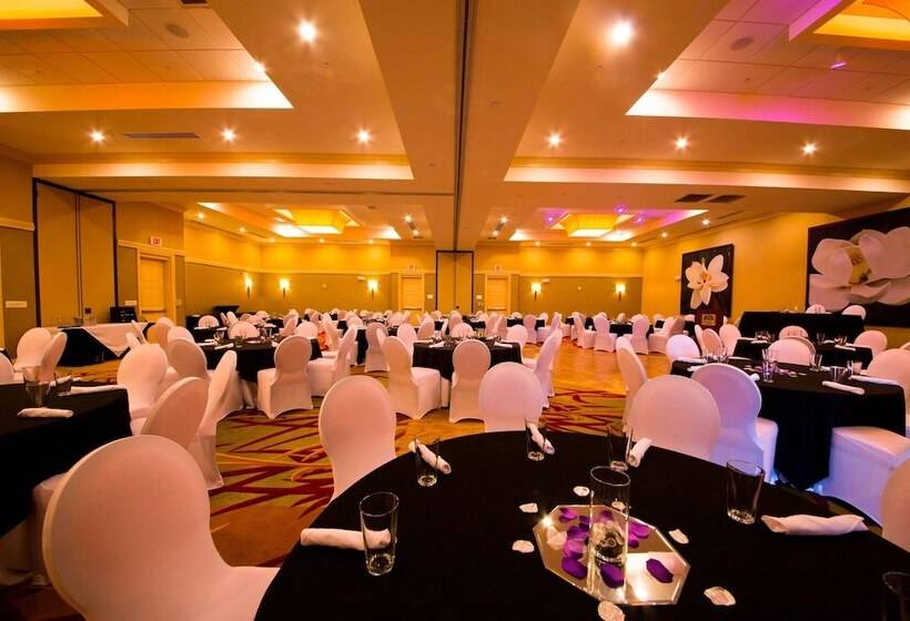 هتل Courtyard Warner Robins