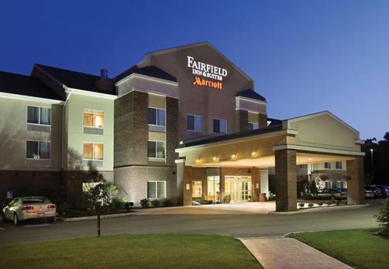 فندق Fairfield Inn & Suites Weirton