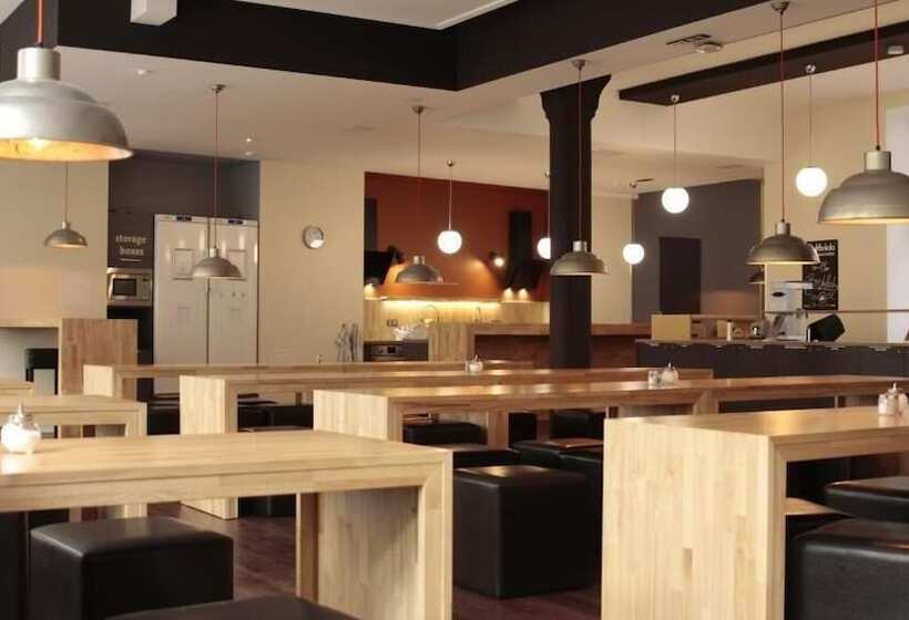 هتل Five Elements Hostel Leipzig