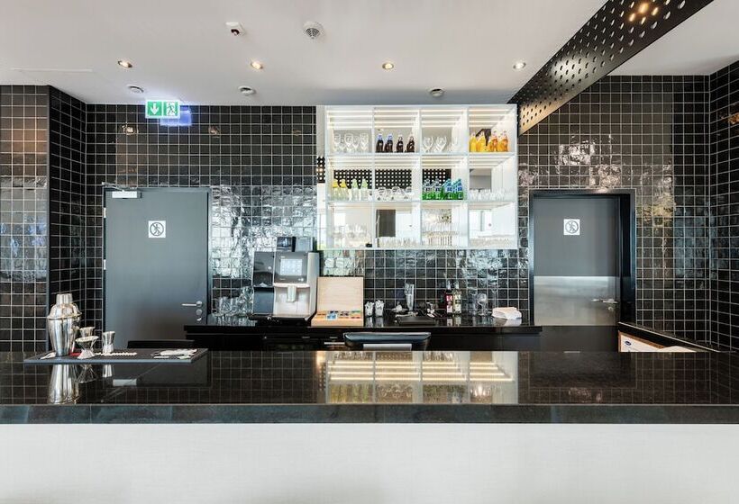 هتل Ibis Styles Warszawa Airport