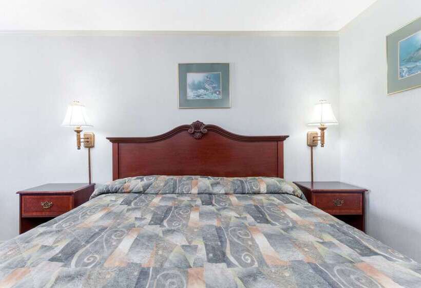 בית מלון כפרי Knights Inn Point South Yemassee