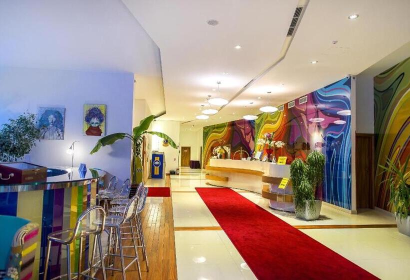 هتل Marshal Garden