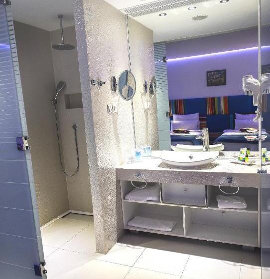 هتل Marshal Garden