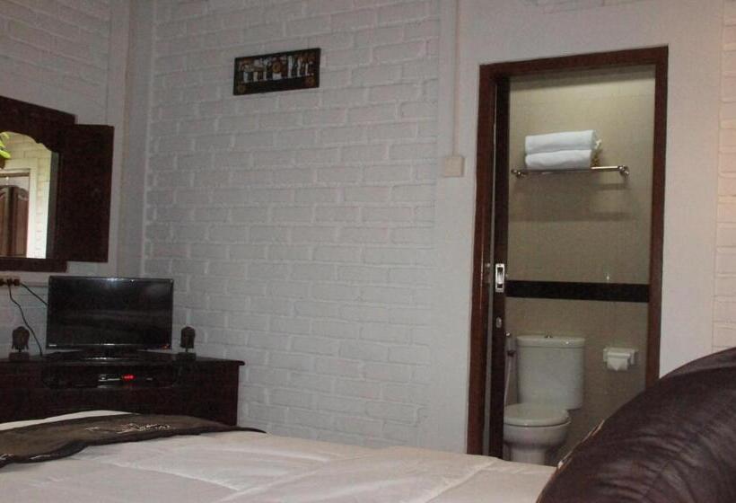 هتل New Danas Canggu Guest House