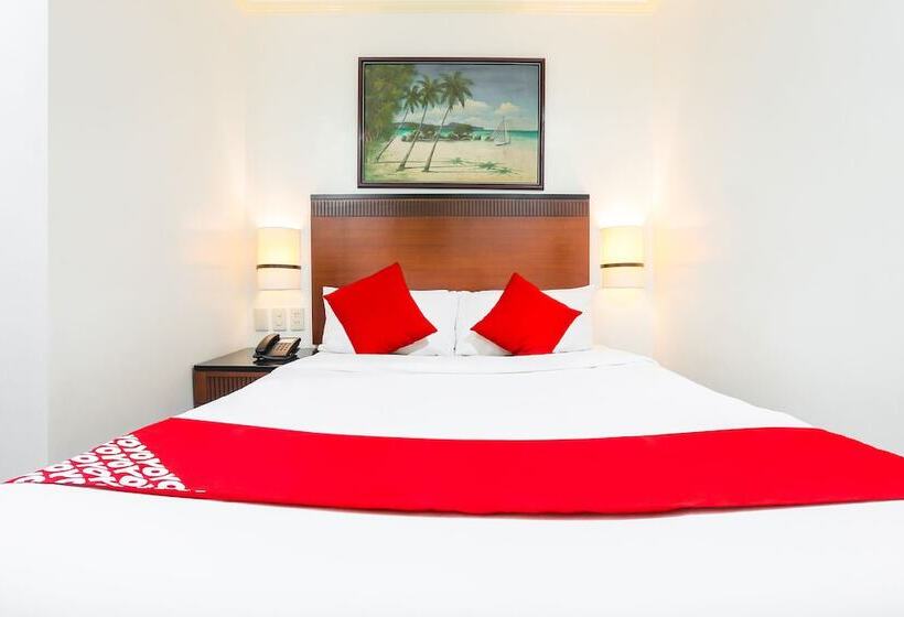 בית מלון כפרי Royale Parc Inn & Suites