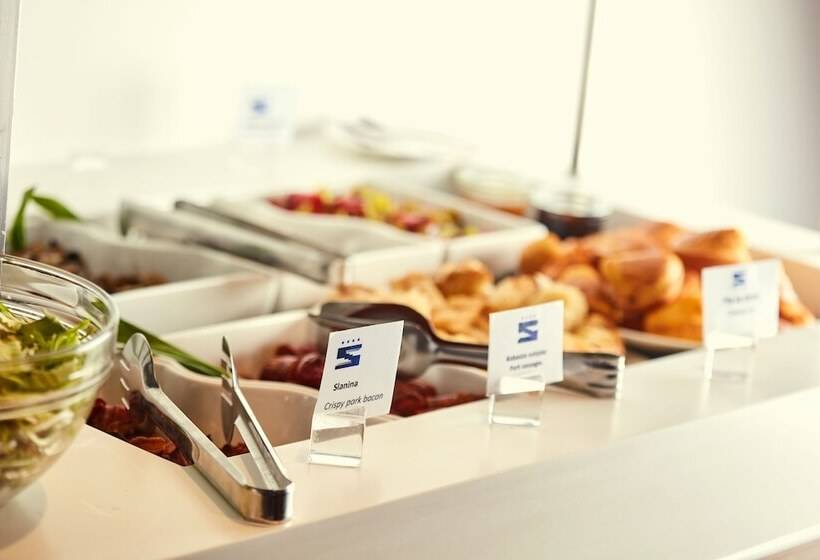 هتل Srbija Garden Free Parking