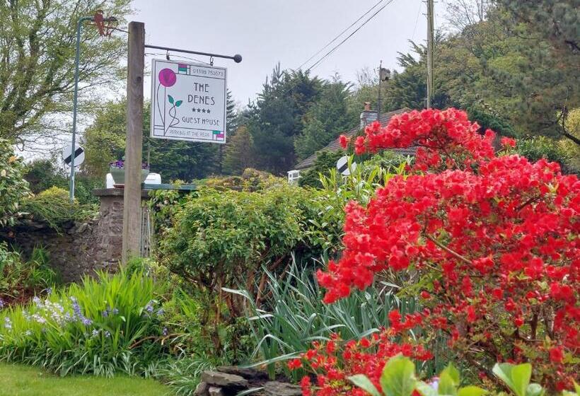 ホテル The Denes