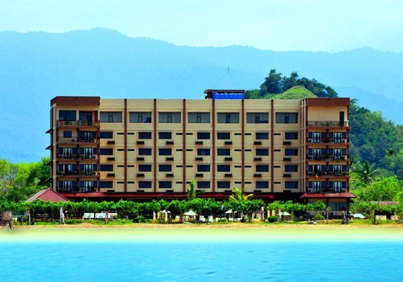 هتل The Jayakarta Suites Komodo Flores