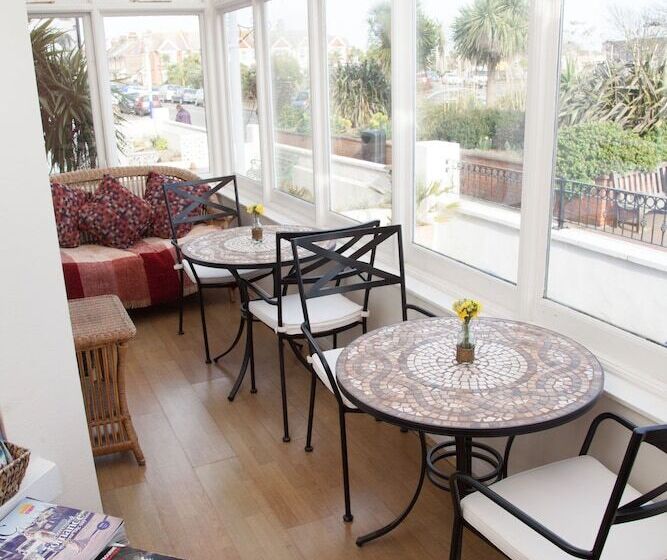 ホテル The Langtons Bed & Breakfast