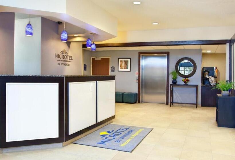 Microtel Inn & Suites By Wyndham Waynesburg