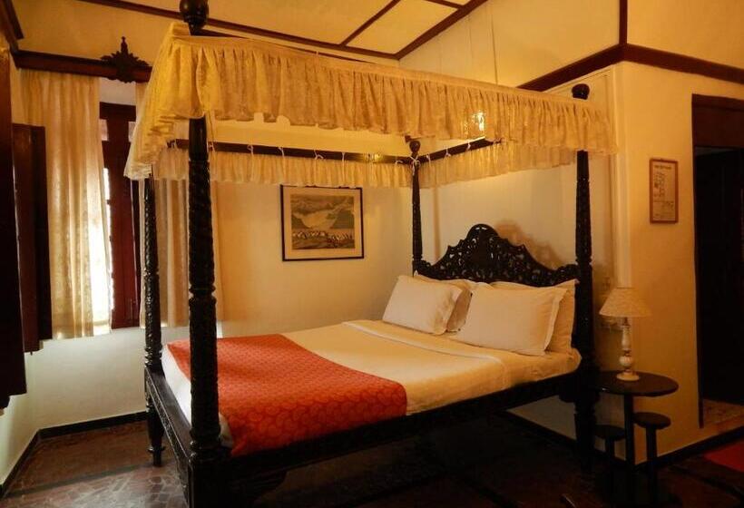 مبيت وإفطار Welcomheritage Panjim Inn