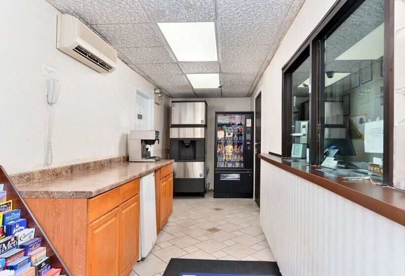 酒店 Americas Best Value Inn Port Jefferson Station Long Island