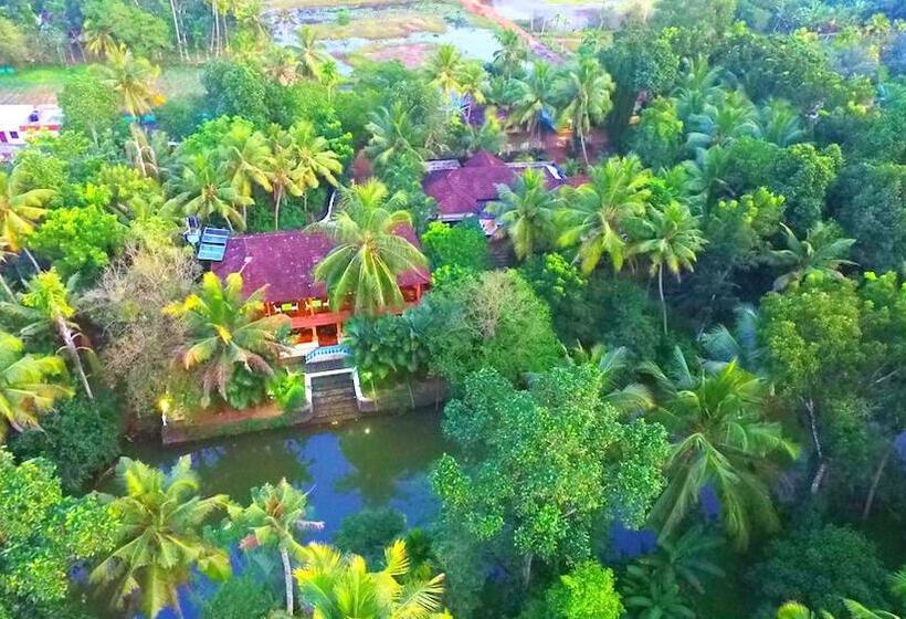 فندق Backwater Retreat   Honeymoon House