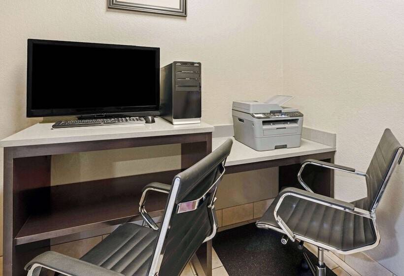 فندق La Quinta By Wyndham Ada