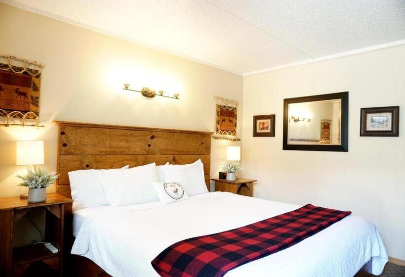 בית מלון כפרי Moose Creek Inn