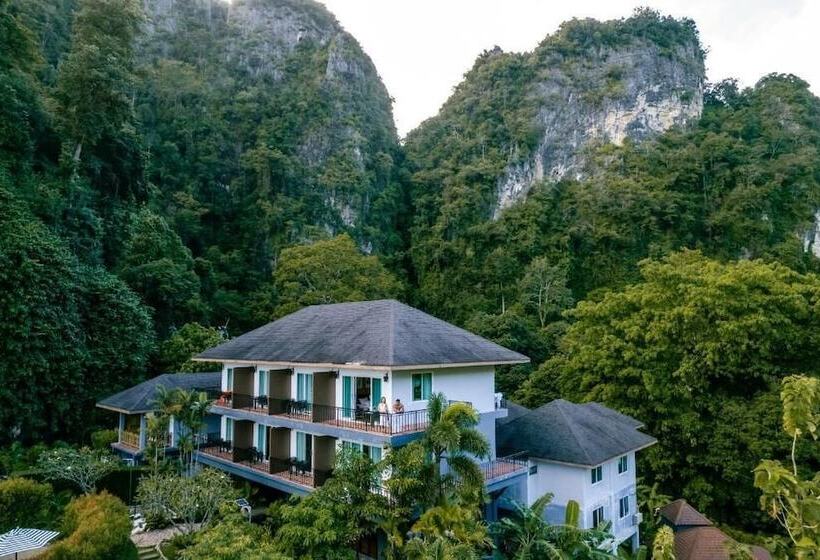 هتل Railay Phutawan Resort