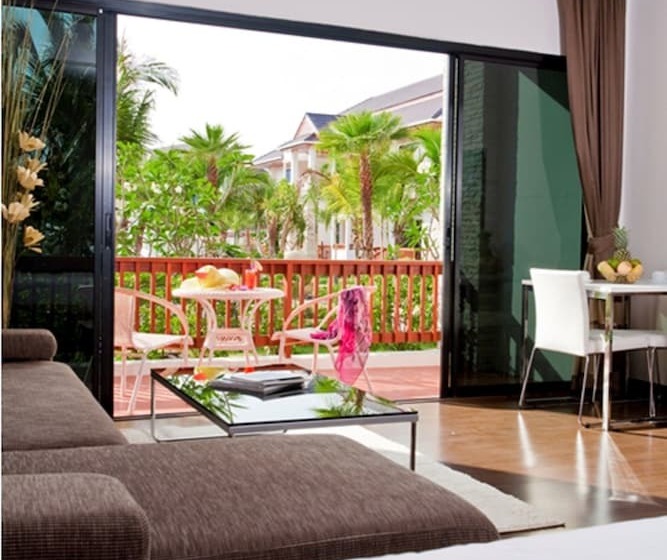 هتل Rawai Grand House  Sha Plus