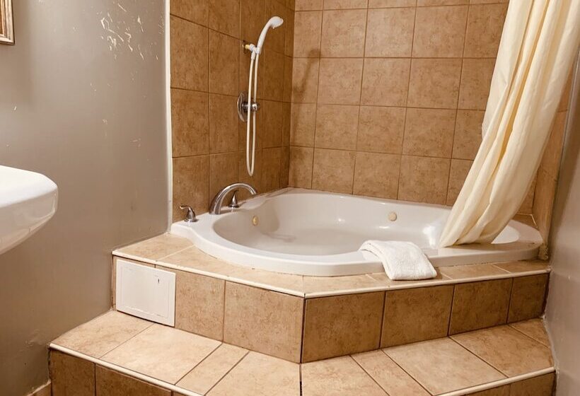 ホテル Red Carpet Inn  Norristown