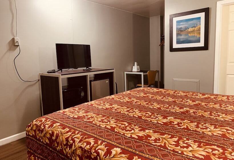 ホテル Red Carpet Inn  Norristown