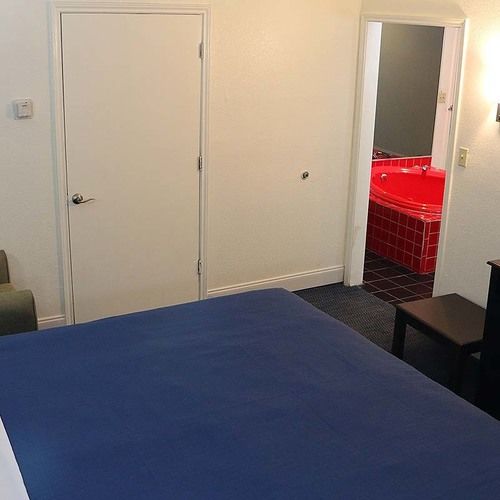 בית מלון כפרי Royal Inn Dallas Nw