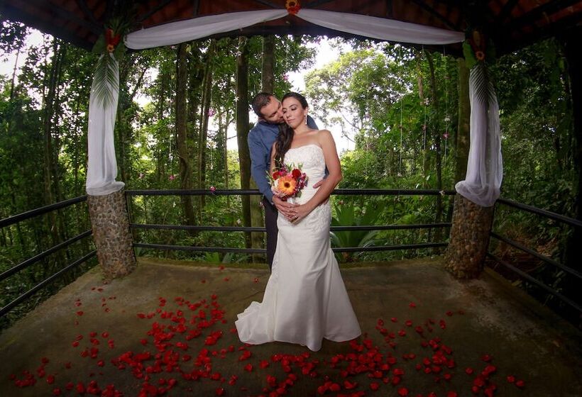 ホテル Tapirus Lodge