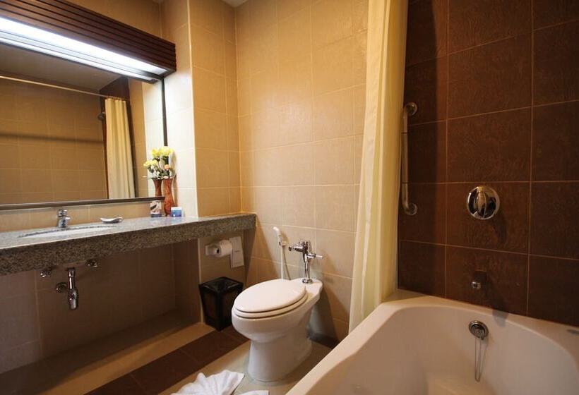 Mae Jo Golf Resort & Spa