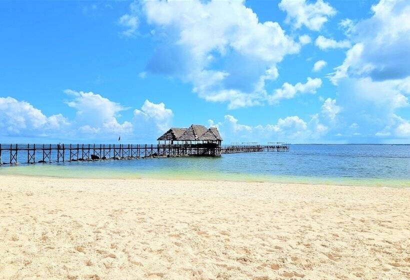 Paradise Beach Resort & Spa