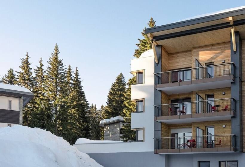 Belambra Clubs Les Saisies   Les Embrunes   Ski Pass Included