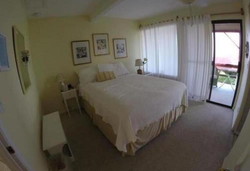 Halehoola B & B