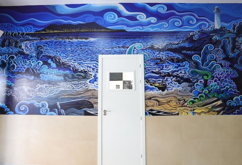 Hostal La Campana