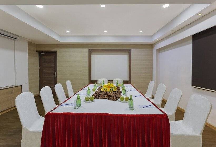 酒店 City Heart Sarovar Portico