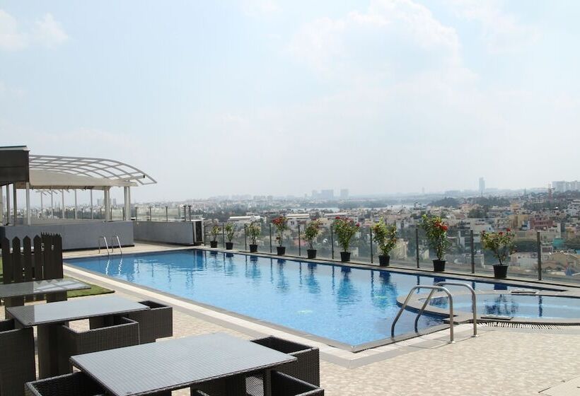 酒店 Davanam Sarovar Portico Suites Bengaluru