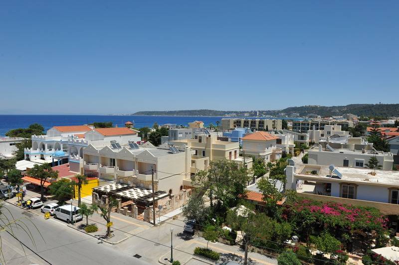 هتل Heleni Beach