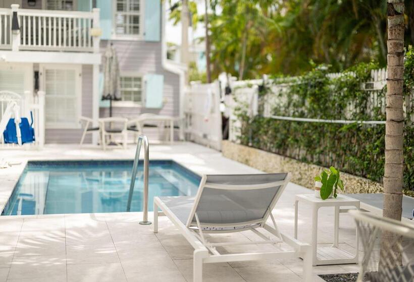 בית מלון כפרי Fitch Lodge   Key West Historic Inns