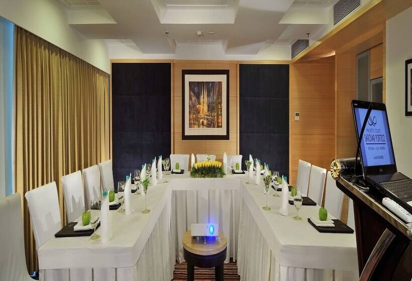 酒店 Majestic Court Sarovar Portico Navi Mumbai