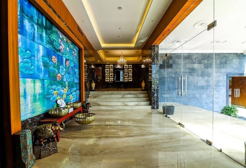 فندق Piccadily Raipur