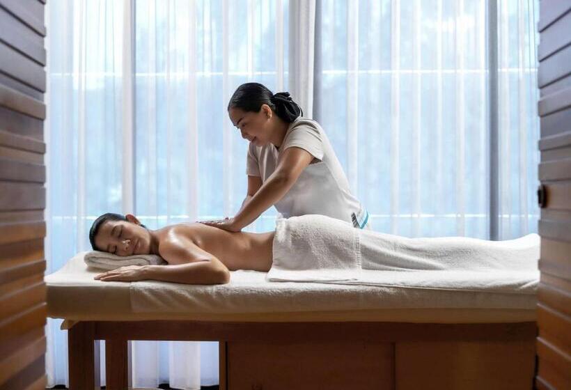 Отель Pullman Phuket Arcadia Naithon Beach