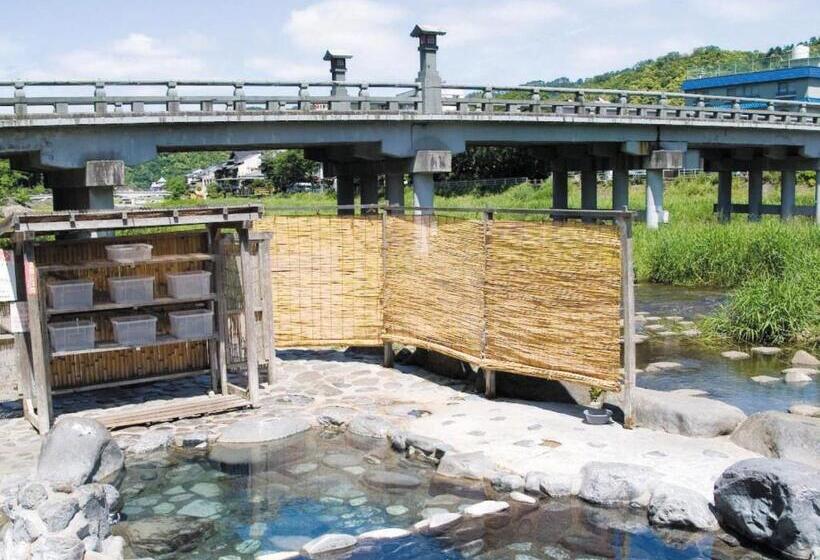 هتل Ooedo Onsen Monogatari Premium Saiki Bekkan
