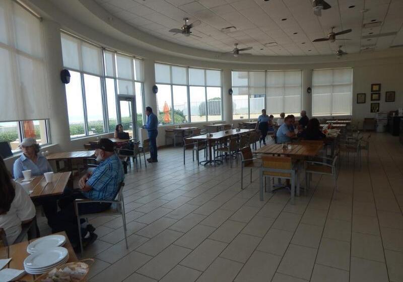 Peninsula Island Resort & Spa   Beachfront Property At South Padre Island