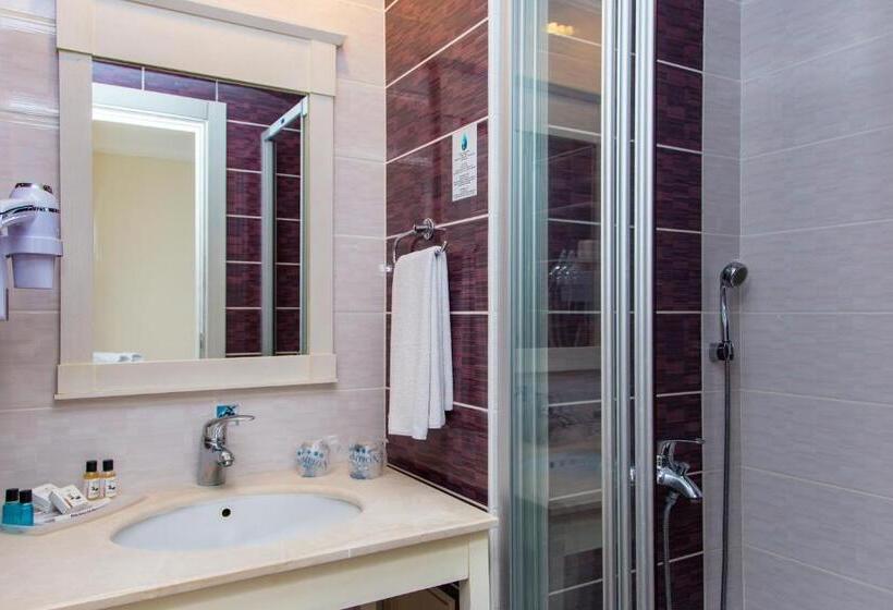 استراحتگاه Champion Holiday Village