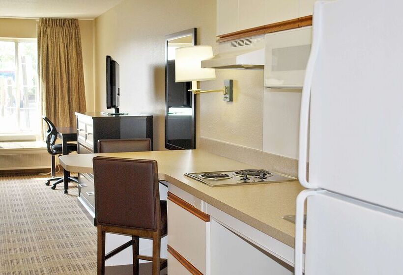 Extended Stay America Suites  Auburn Hills  University Drive