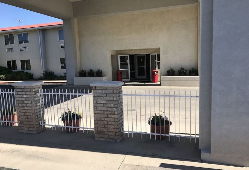 هتل Americas Best Value Inn Cedar City